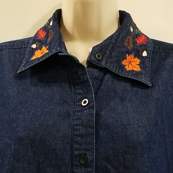 Style studio blue denim embroidered collar shirt - Picture 4 of 13
